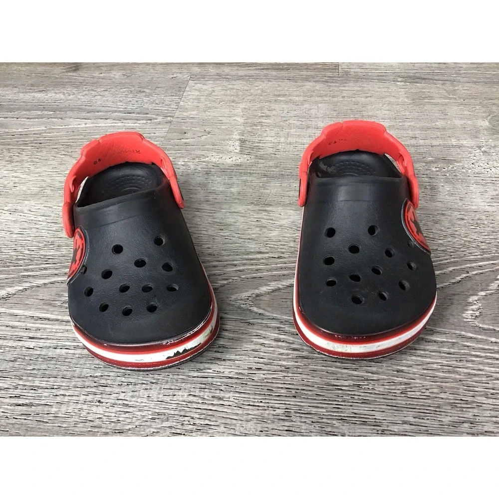 Crocs Star Wars Darth Vader C9 Shoe Clogs Childs Size 9 Black/Red Disney Slip On